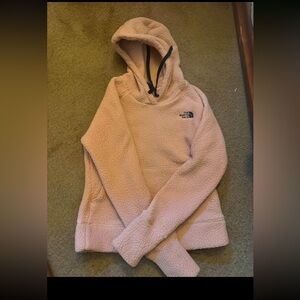 Women’s North Face hoodie size smalll